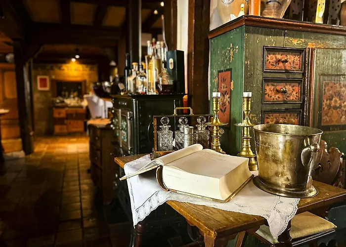 Landgasthof Zum Weissen Schwanen ブラウバッハ