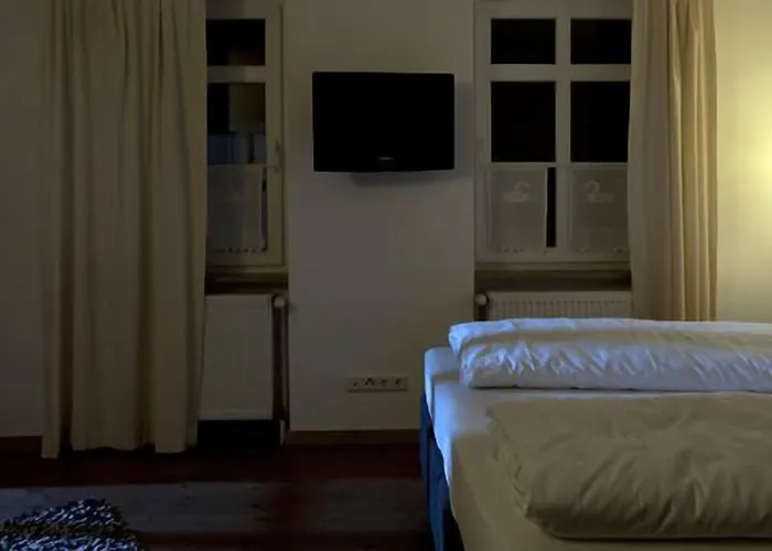 兰兹姆微万恩酒店 4*