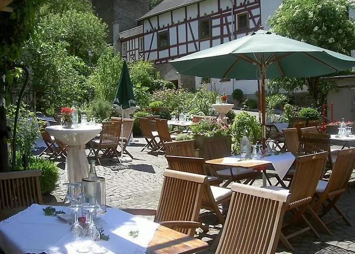 ホテル Landgasthof Zum Weissen Schwanen ブラウバッハ