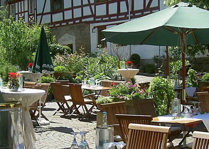 Landgasthof Zum Weissen Schwanen ホテル 4*