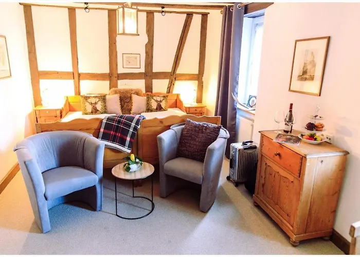 Landgasthof Zum Weissen Schwanen ブラウバッハ