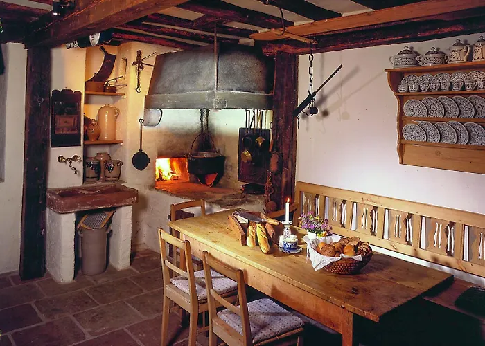 Landgasthof Zum Weissen Schwanen ブラウバッハ