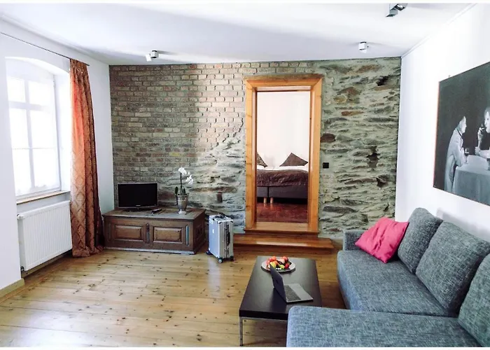 Landgasthof Zum Weissen Schwanen ホテル ブラウバッハ