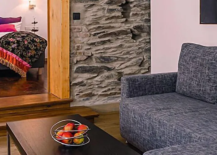 Landgasthof Zum Weissen Schwanen ブラウバッハ